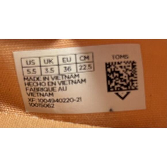 Tom's Women’s Sz 5.5 Alpargata Graphic Slip On Flats Pineapple canvas shoes - Picture 9 of 9